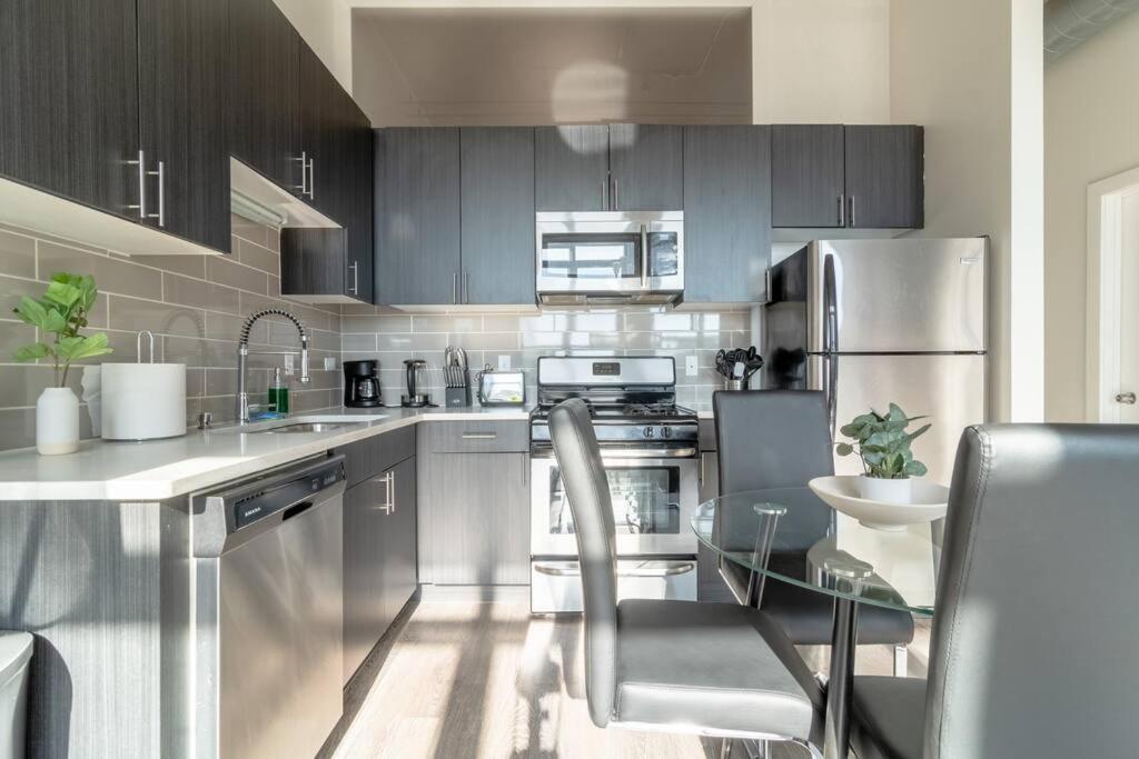 Mccormick Place Beautiful 2Br Apartment With Optional Parking Sleeps Up To 8 Near Soldier Field, Grant Park And Lakefront Trail Chicago Eksteriør bilde